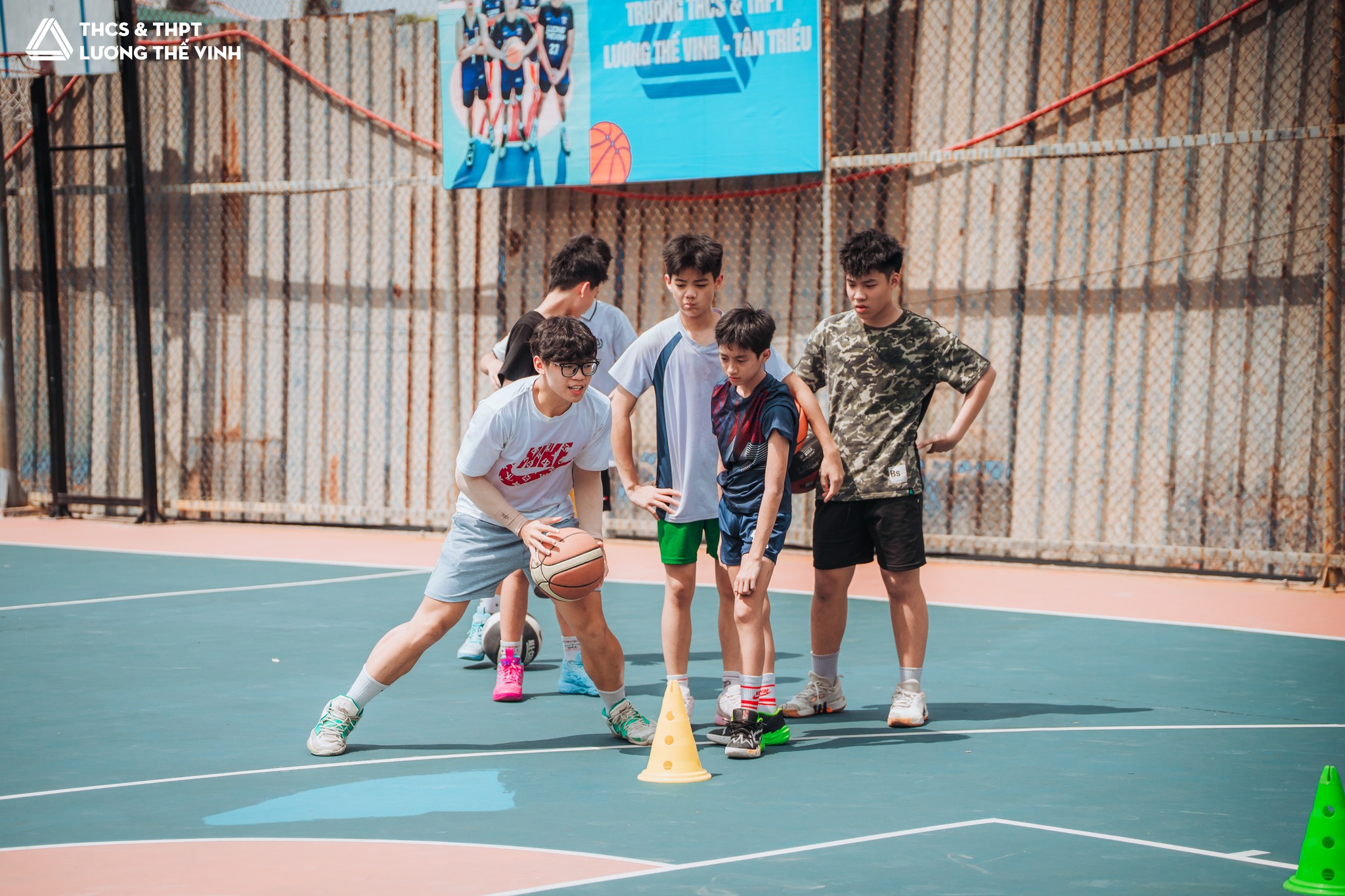 Câu lạc bộ hè trường Lương Thế Vinh