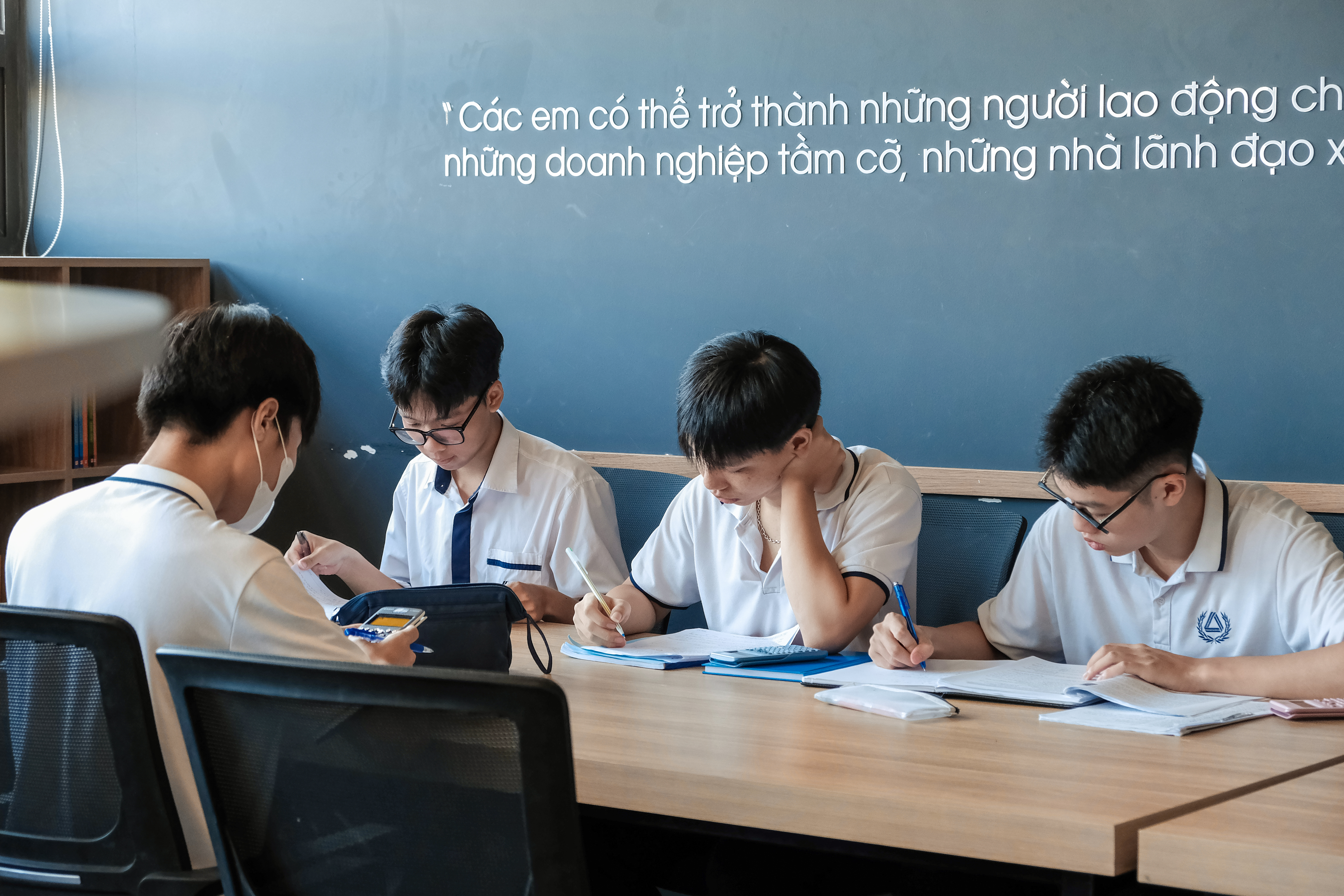 Khảo sát chất lượng đầu năm tại trường Lương Thế Vinh