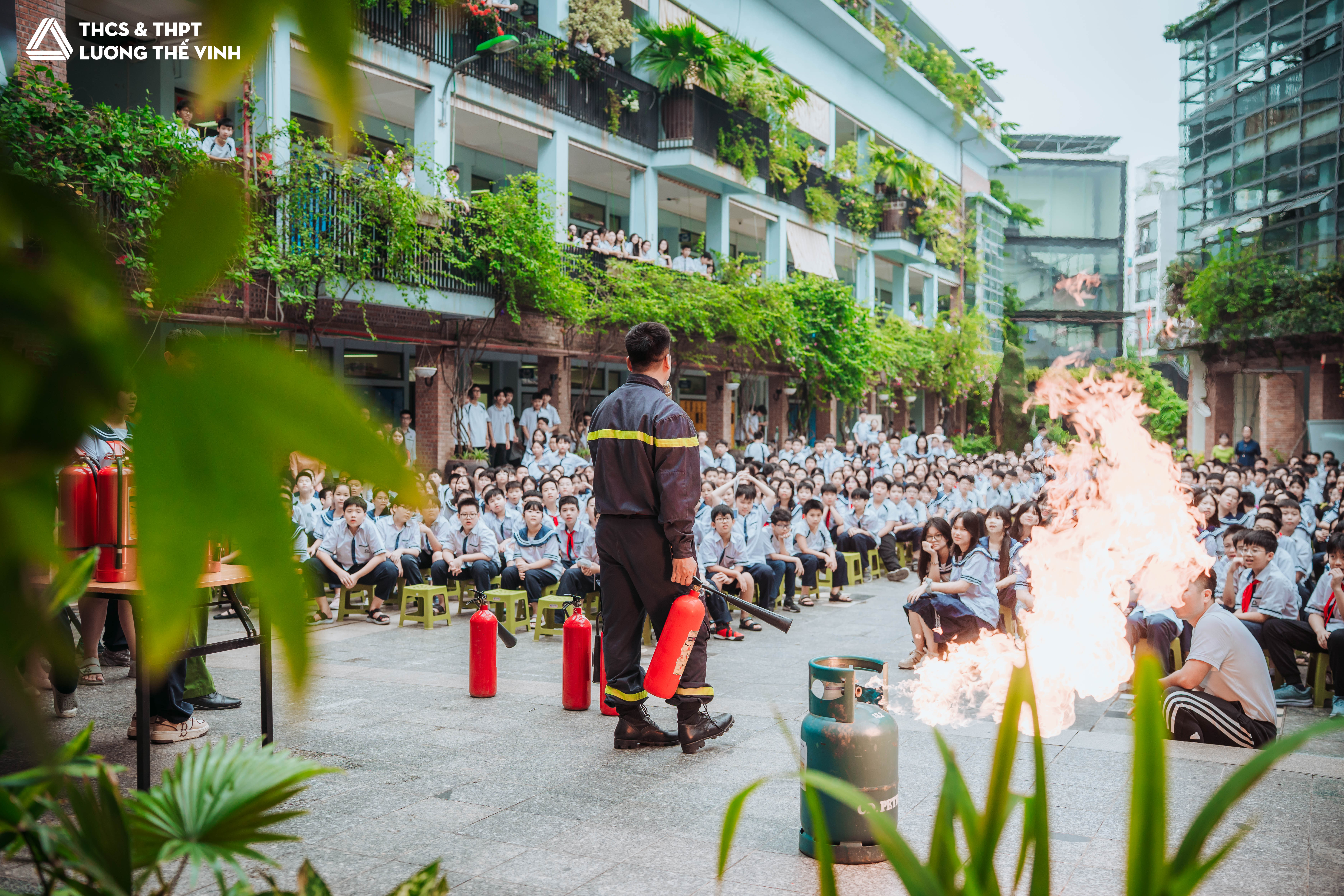 Tập huấn PCCC trường Lương Thế Vinh